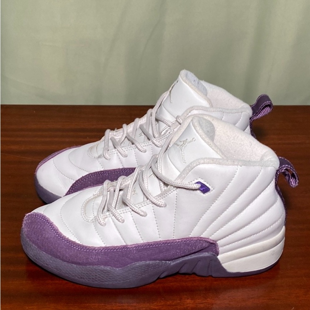 Jordan 12 Retro GS Desert Sand and Purple 510816-001  Size 3Y